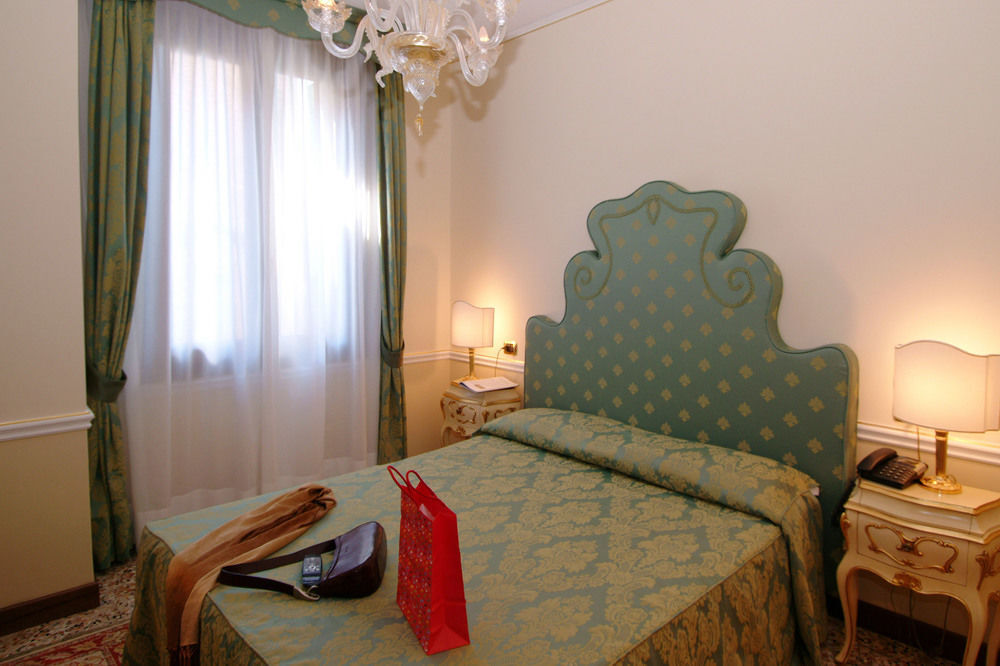 Ca' Vendramin Zago Hotel Venesia Bagian luar foto