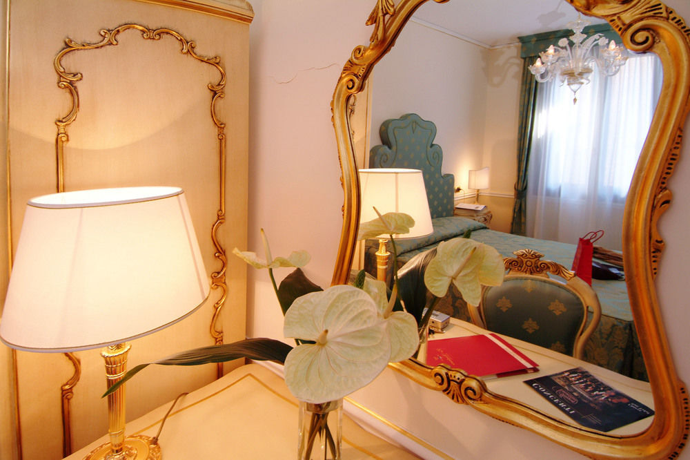 Ca' Vendramin Zago Hotel Venesia Bagian luar foto